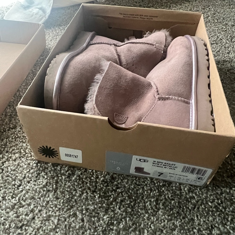 Uggs size 7